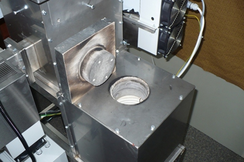 Karbonizator mikrofalowy